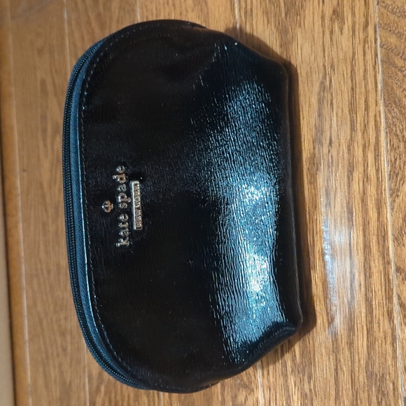 Kate Spade cosmetic pouch - Picture 1 of 2